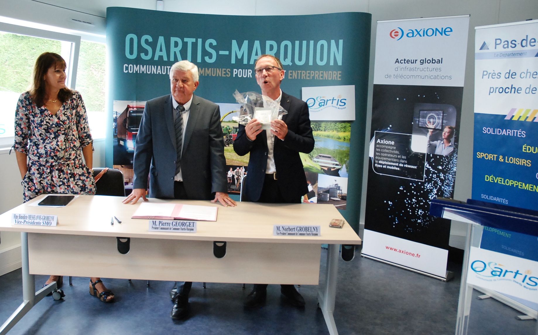 Pose d’un nœud de raccordement optique à Vitry-en-Artois