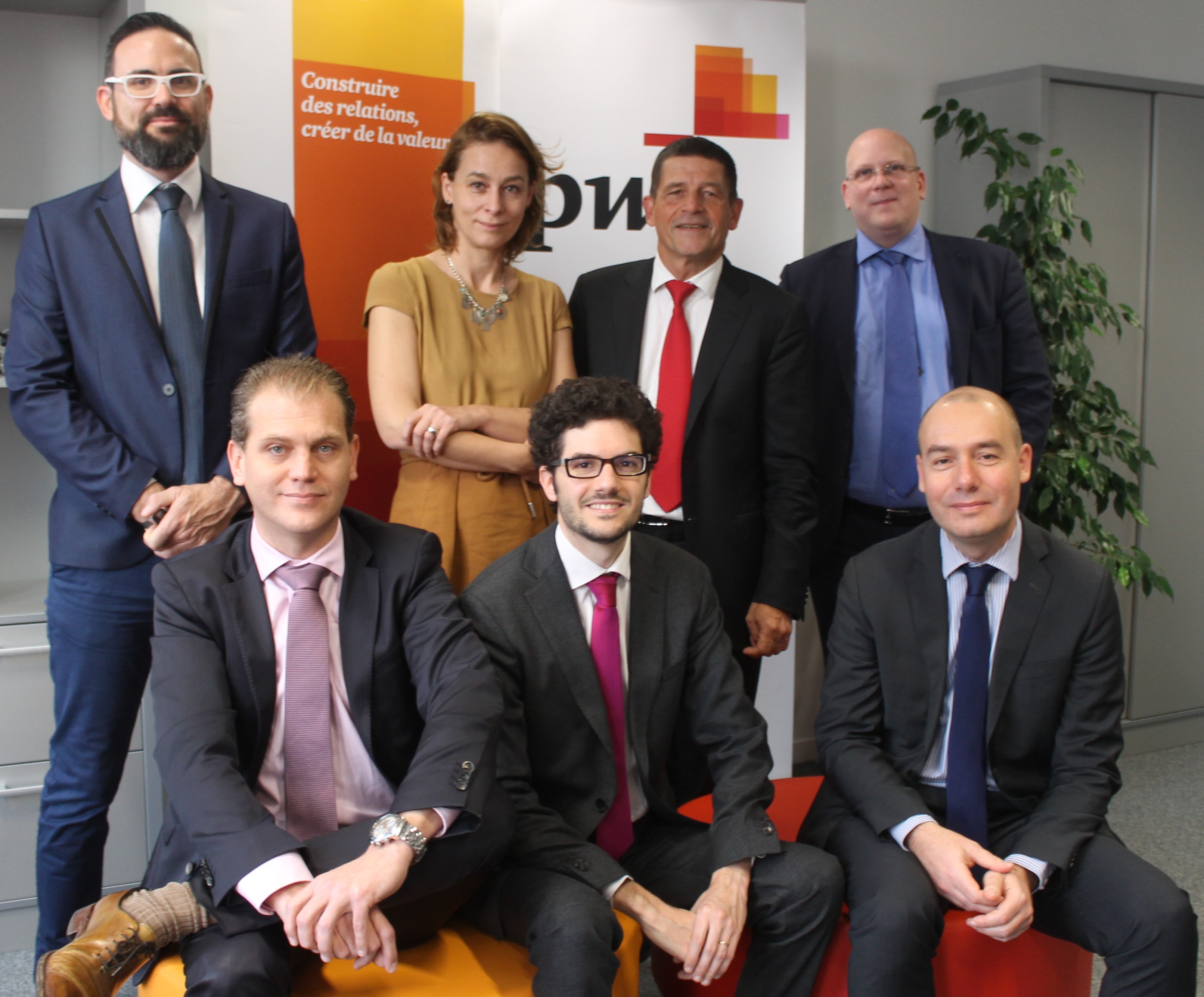 PwC poursuit son développement