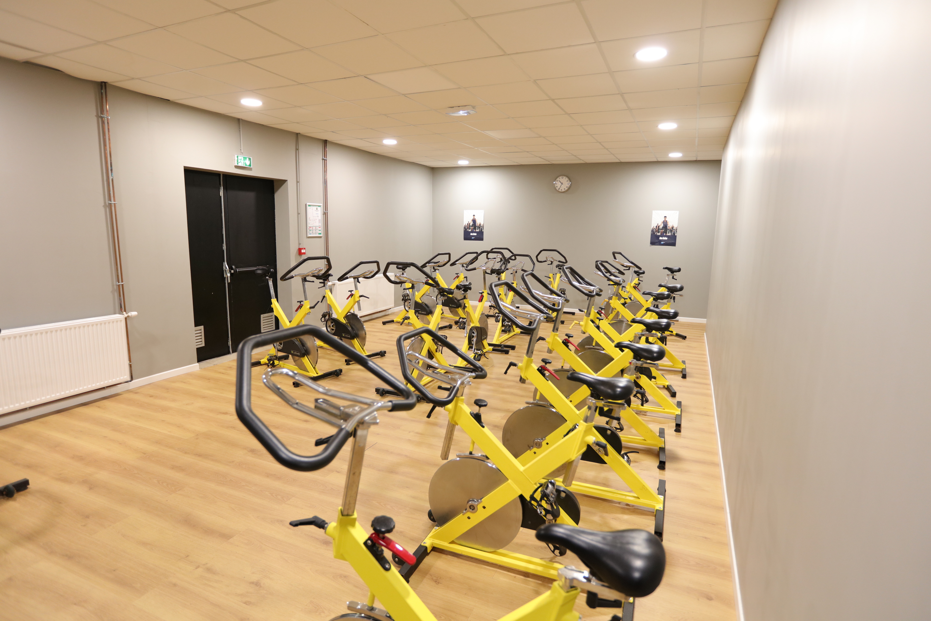 Une salle où sport rime avec convivialité et bien-être