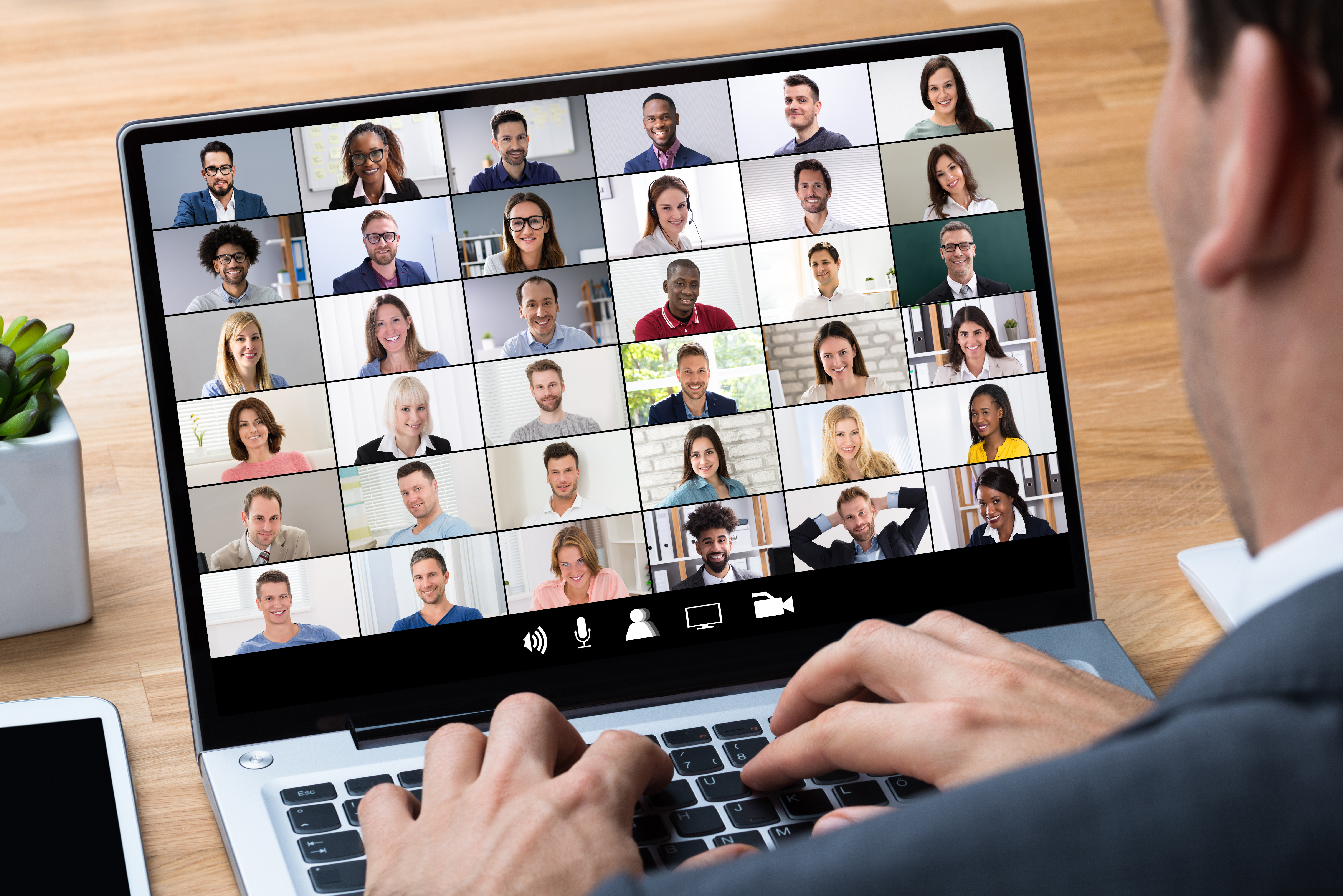 Confinement : bien manager des équipes en télétravail