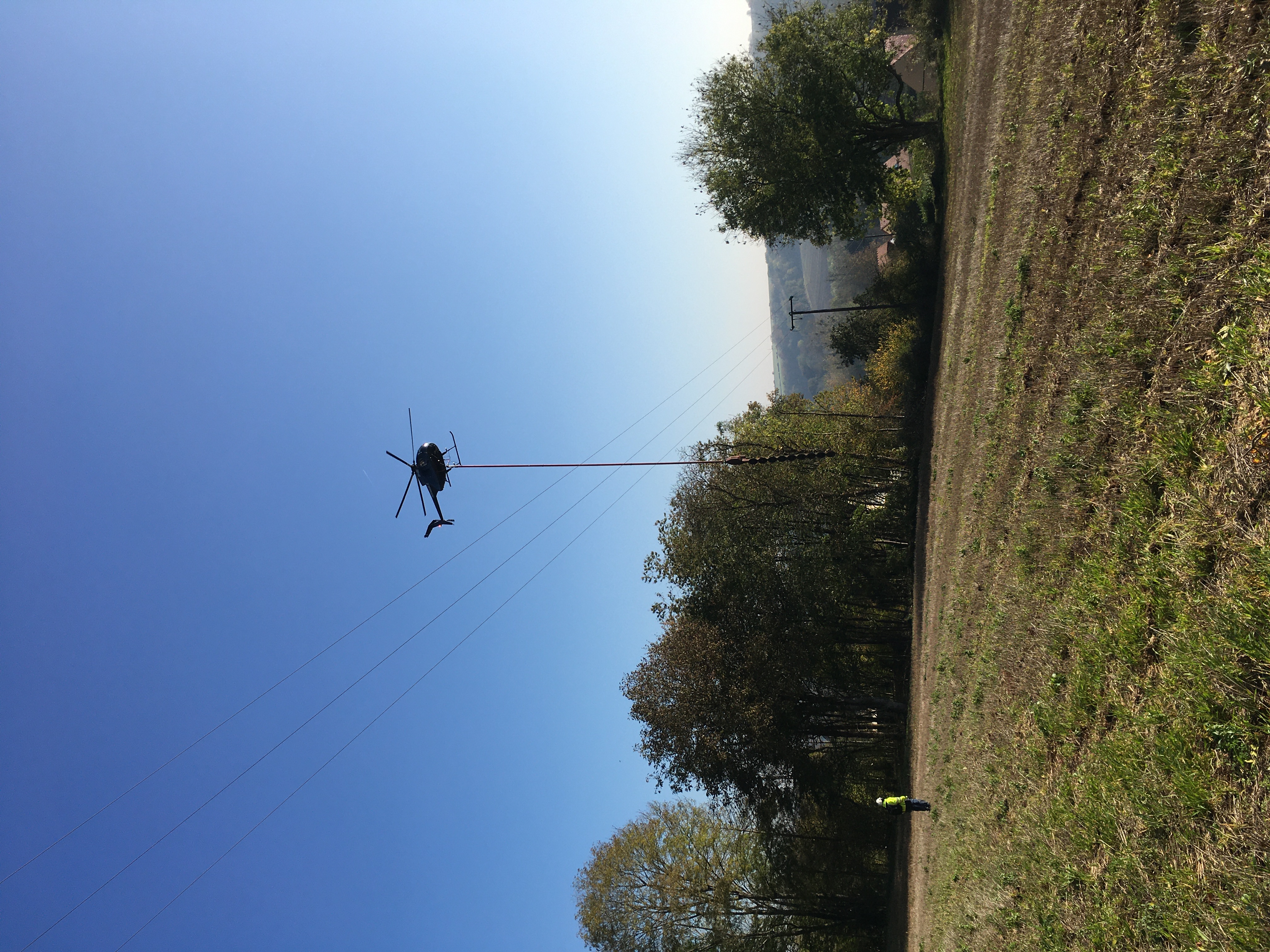 L’élagage par hélicoptère expérimenté en Picardie