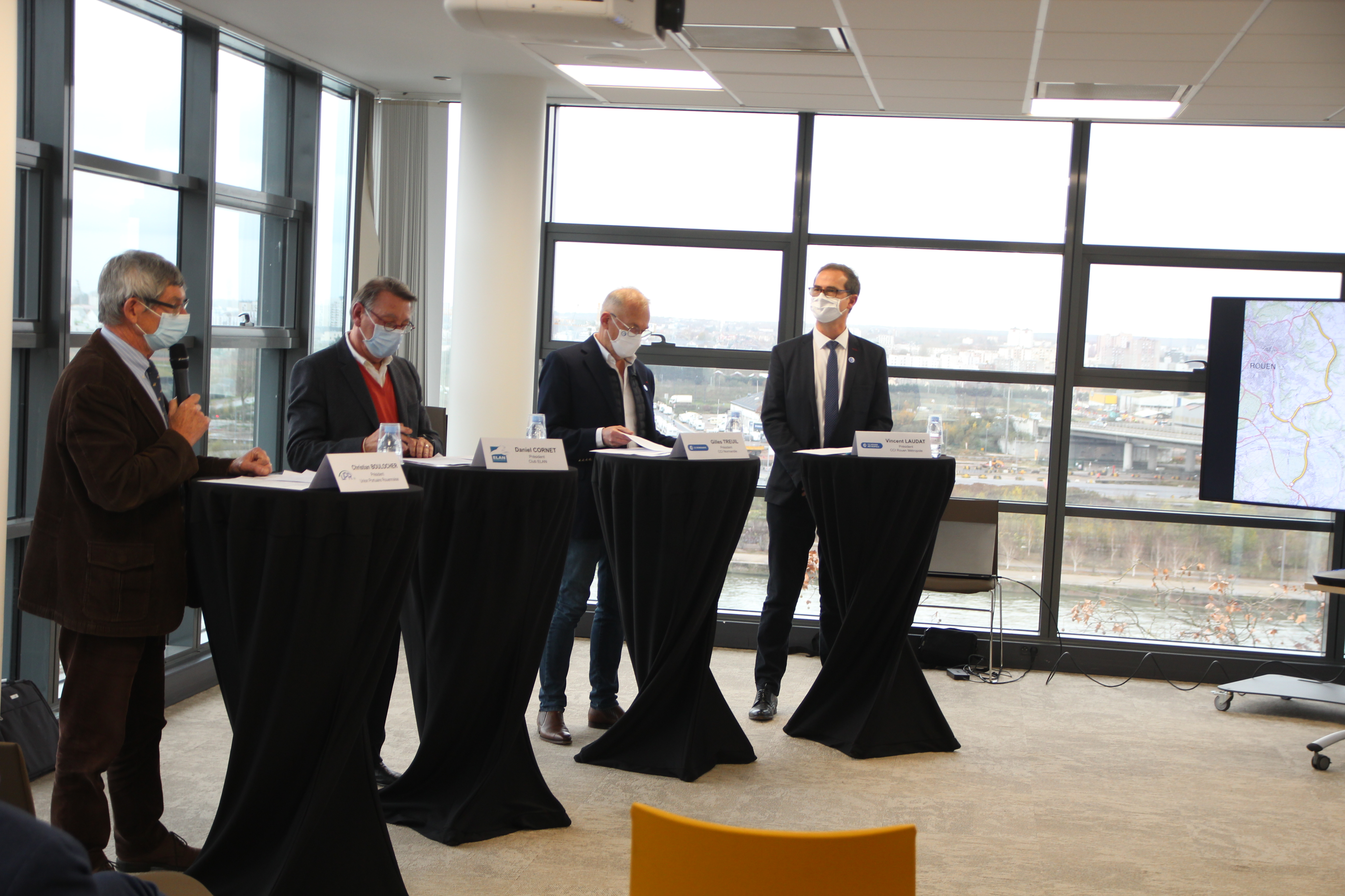 Contournement Est : les acteurs économiques mettent la pression