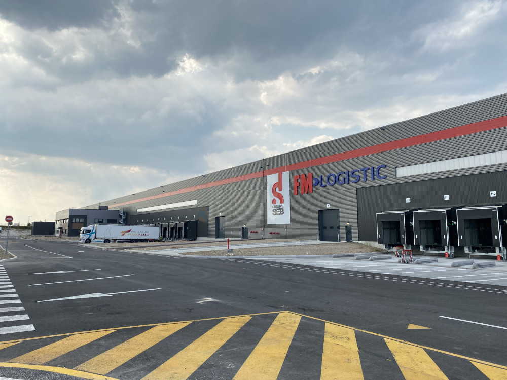 Le Groupe Seb inaugure sa nouvelle plateforme logistique | La Gazette ...