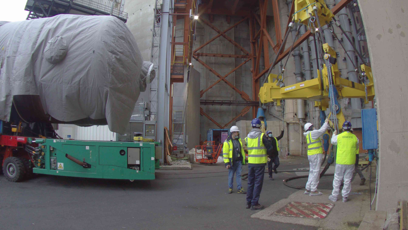 1 000 personnes sont mobilisées sur le chantier de remplacement des trois générateurs de l'unité de production n°6.