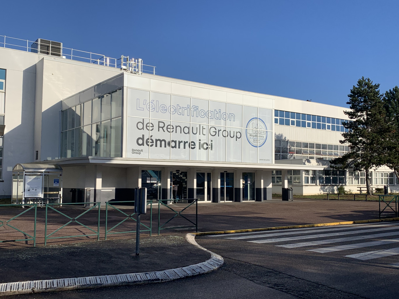 L'usine de Cléon sera en charge de la production d'un nouveau moteur électrique « sans terres », plus écologique et moins couteux. (© Aletheia Press / L.Brémont)