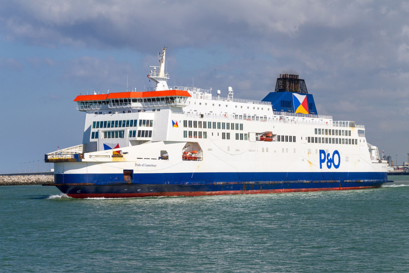 La compagnie maritime P&O France compte, à Calais, plus de 250 employés sédentaires et 15 navigants. © olivierguerinphoto