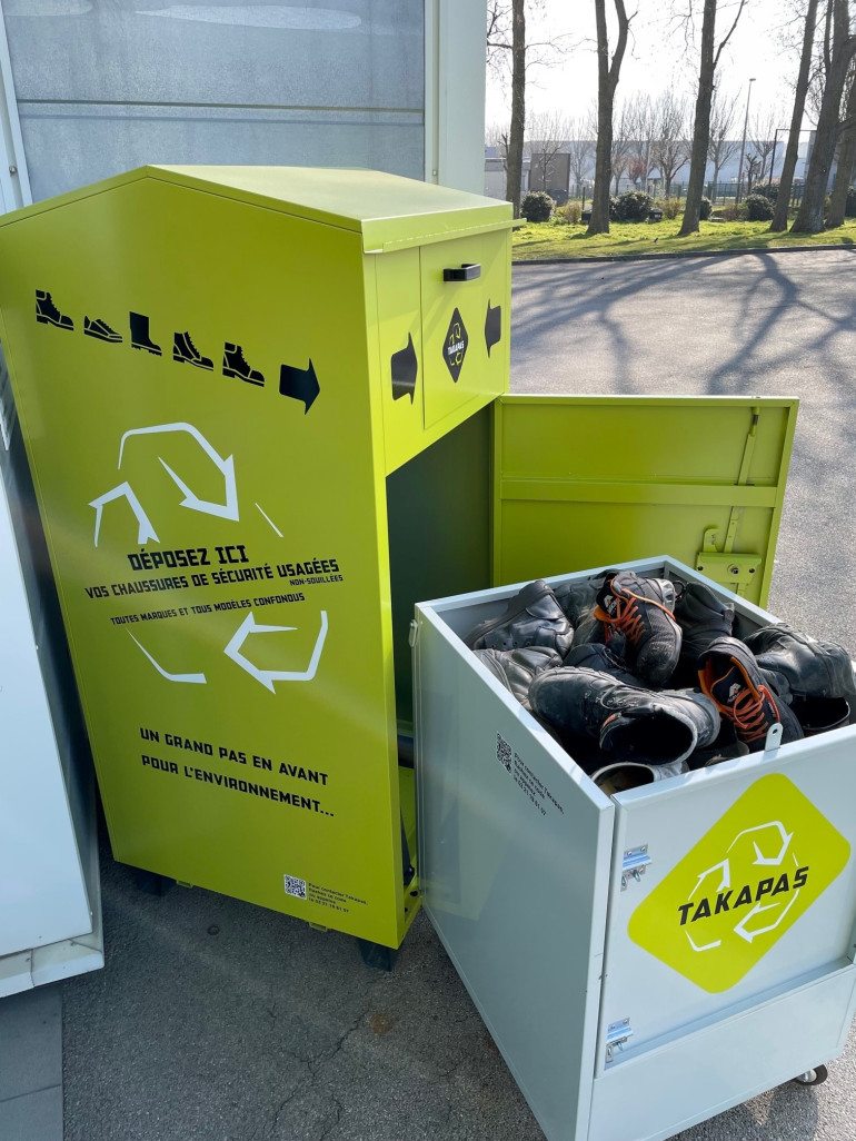 Chez Takapas, déjà près de 20 000 paires de chaussures de sécurité sont recyclées par an : elles sont broyées pour devenir du combustible solide de récupération. (© Takapas)