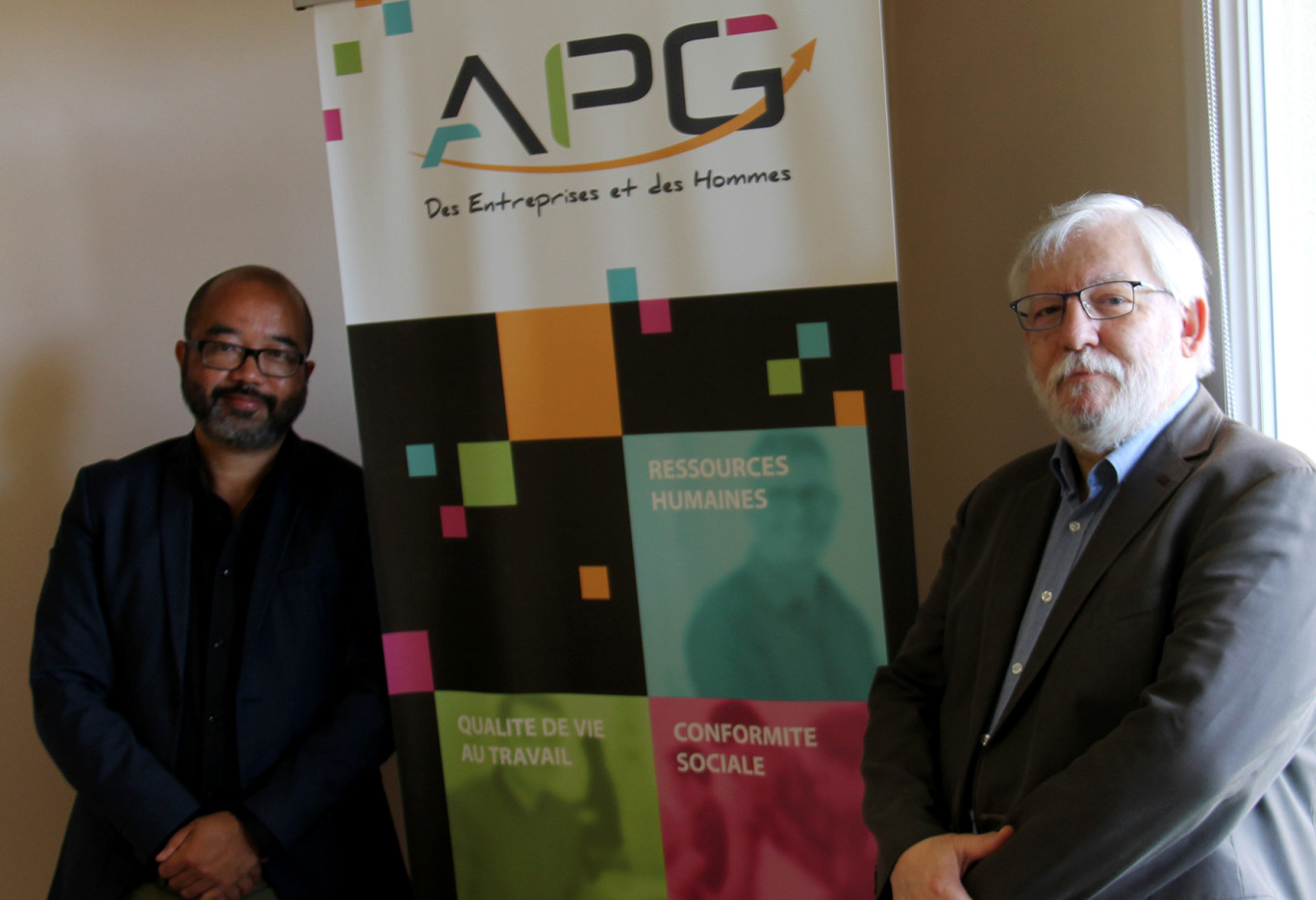 Maurice Changy (à gauche), directeur du Cinestic Grand Est et Philippe Boyon, dirigeant du cabinet APG viennent de signer un partenariat pour développer l’offre Ressources humaines au sein de ce cluster de l’image, de l’innovation et du numérique.