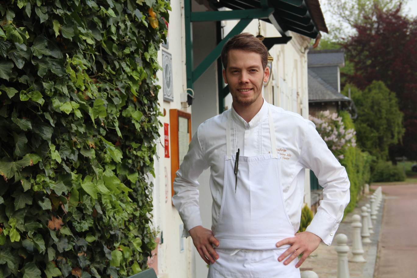 Sébastien Tantot a ouvert, au sein de son établissement, la table de César, qui propose des menus à 35 euros. Une façon de continuer à travailler « les fondamentaux » explique le chef. (© Aletheia Press / L. Brémont)