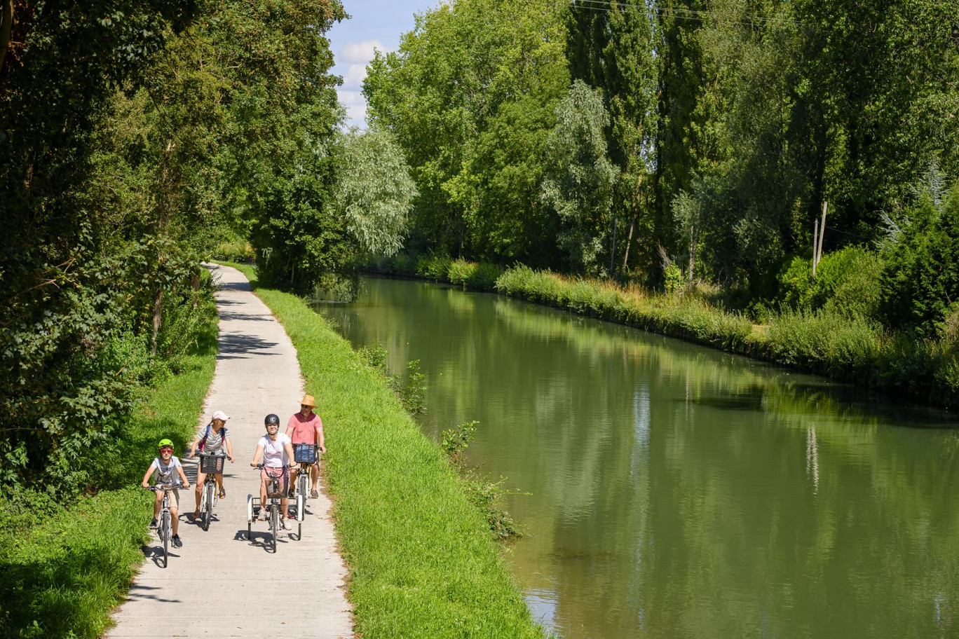 Le soutien de la Région a permis de contribuer à l’aménagement de 400 kilomètres d’infrastructures cyclables dans l’ensemble des Hauts-de-France. © CRT Hauts-de-France-Vincent