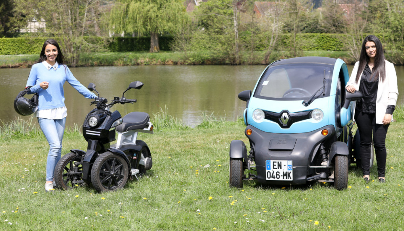 Conscient des enjeux environnementaux autour de la mobilité, le Pôle n’utilise que des véhicules électriques et sensibilise ses usagers à ces problématiques. (© Pôle mobilité du Beauvaisis)
