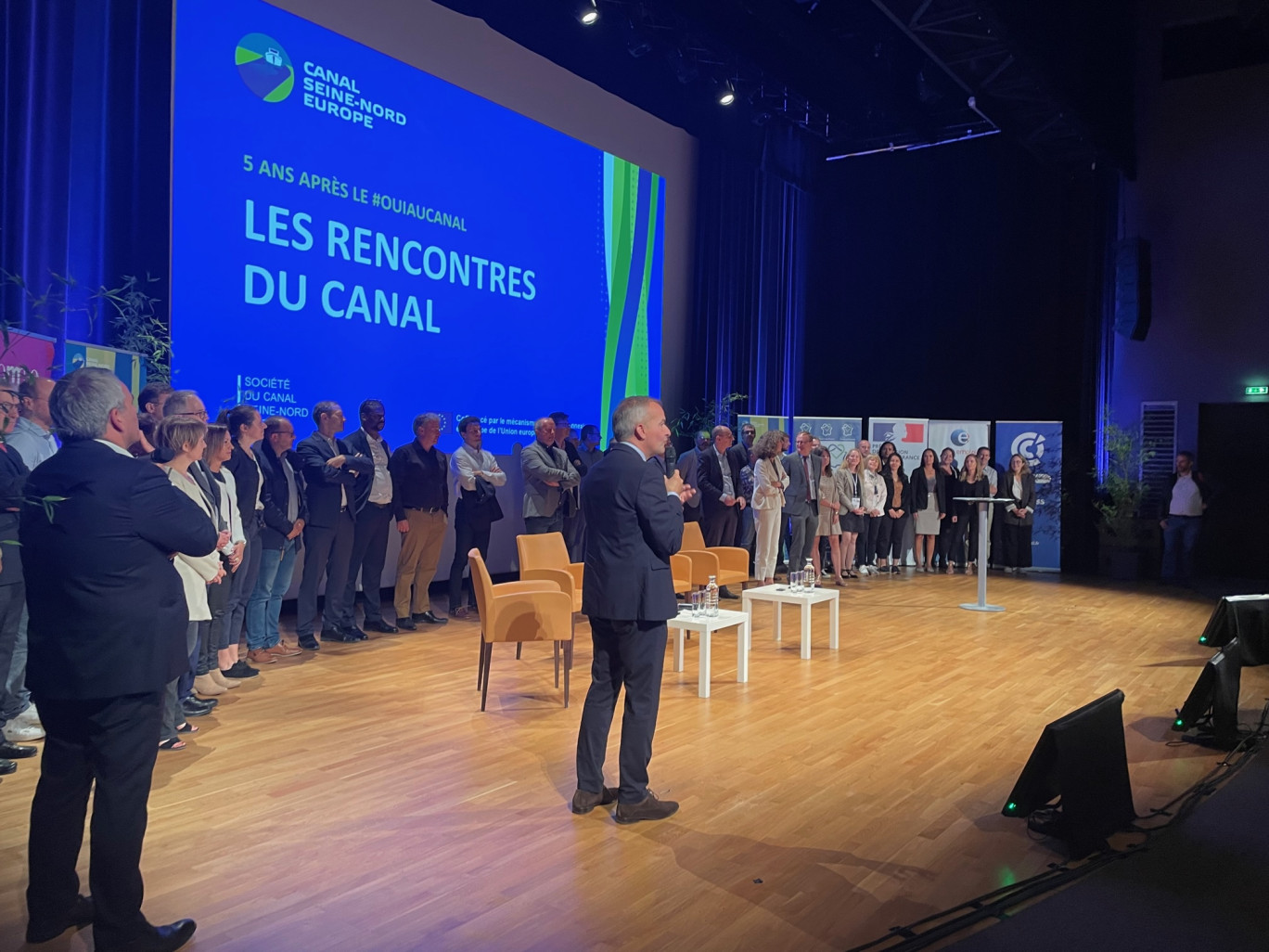"Les Rencontres du Canal", en présence du président de la Région Xavier Bertrand, ont réuni l’ensemble des acteurs et partenaires, pour faire un état des lieux du chemin parcouru depuis les premières études jusqu’au lancement du chantier, et évoquer les perspectives et les débouchés.