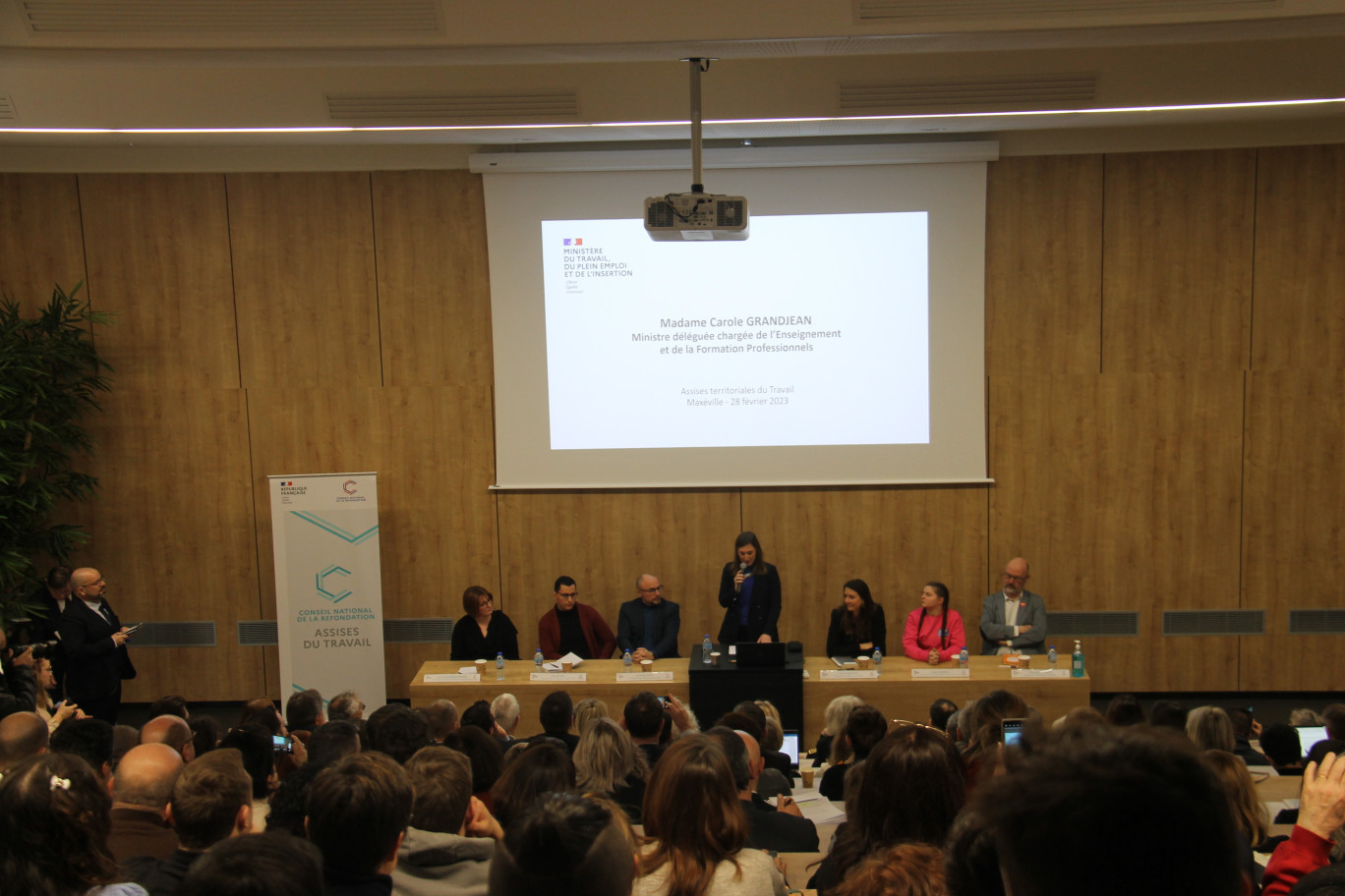 Carole Grandjean, ministre déléguée chargée de l’Enseignement et de la formation professionnels, a clôturé les assises régionales du travail le 28 février.