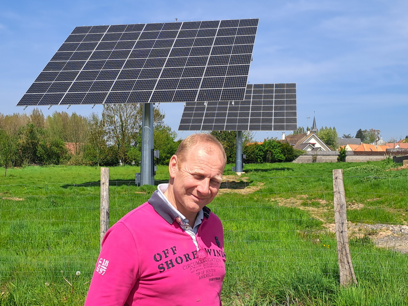 Marc Delaporte a investi 110 000€ pour ces trackers solaires. © Aletheia Press/L.Saleur