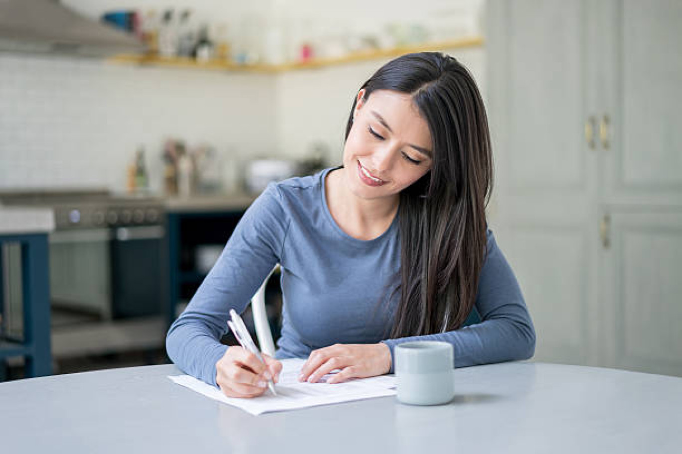 La lettre manuscrite peut présenter bien des avantages : le premier, pas anodin, de conserver le sens et le goût de l'écriture.