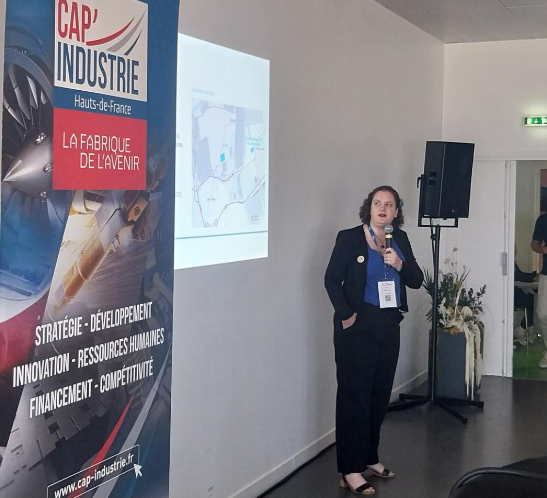 Aude Humbert, directrice de projet chez H2V, a fait un tour complet du projet de construction de deux unités de production d'hydrogène vert qui doit voir le jour à l'horizon 2027 à Loon-Plage.