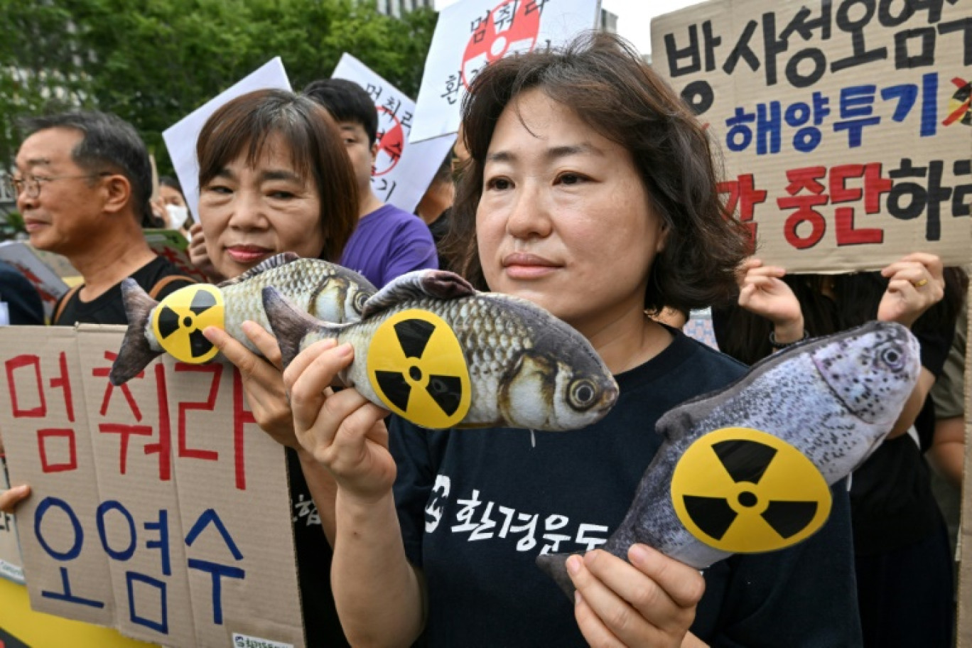 Manifestation contre le rejet en mer de l'eau de la centrale nucléaire japonaise de Fukushima, le 24 août 2024 à Séoul, en Corée du Sud © Jung Yeon-je