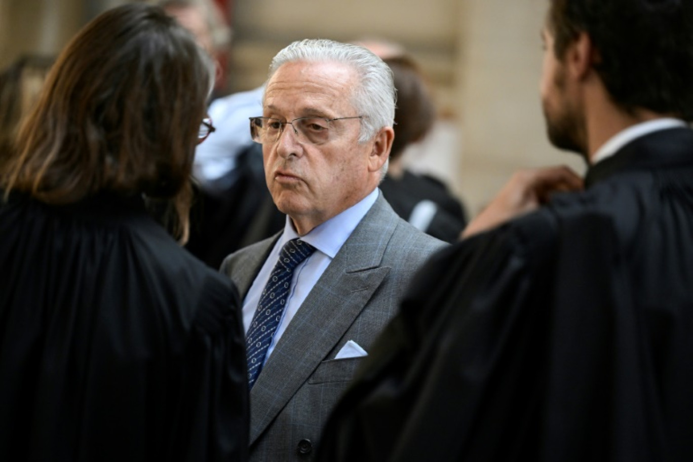 Le marchand d'art franco-américain Guy Wildenstein au palais de justice de Paris, le 18 septembre 2023 © JULIEN DE ROSA