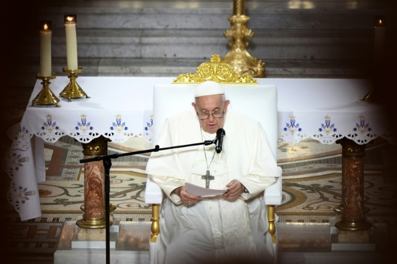Le pape François à la basilique Notre-Dame de la Garde, le 22 septembre 2023 à Marseille © CHRISTOPHE SIMON