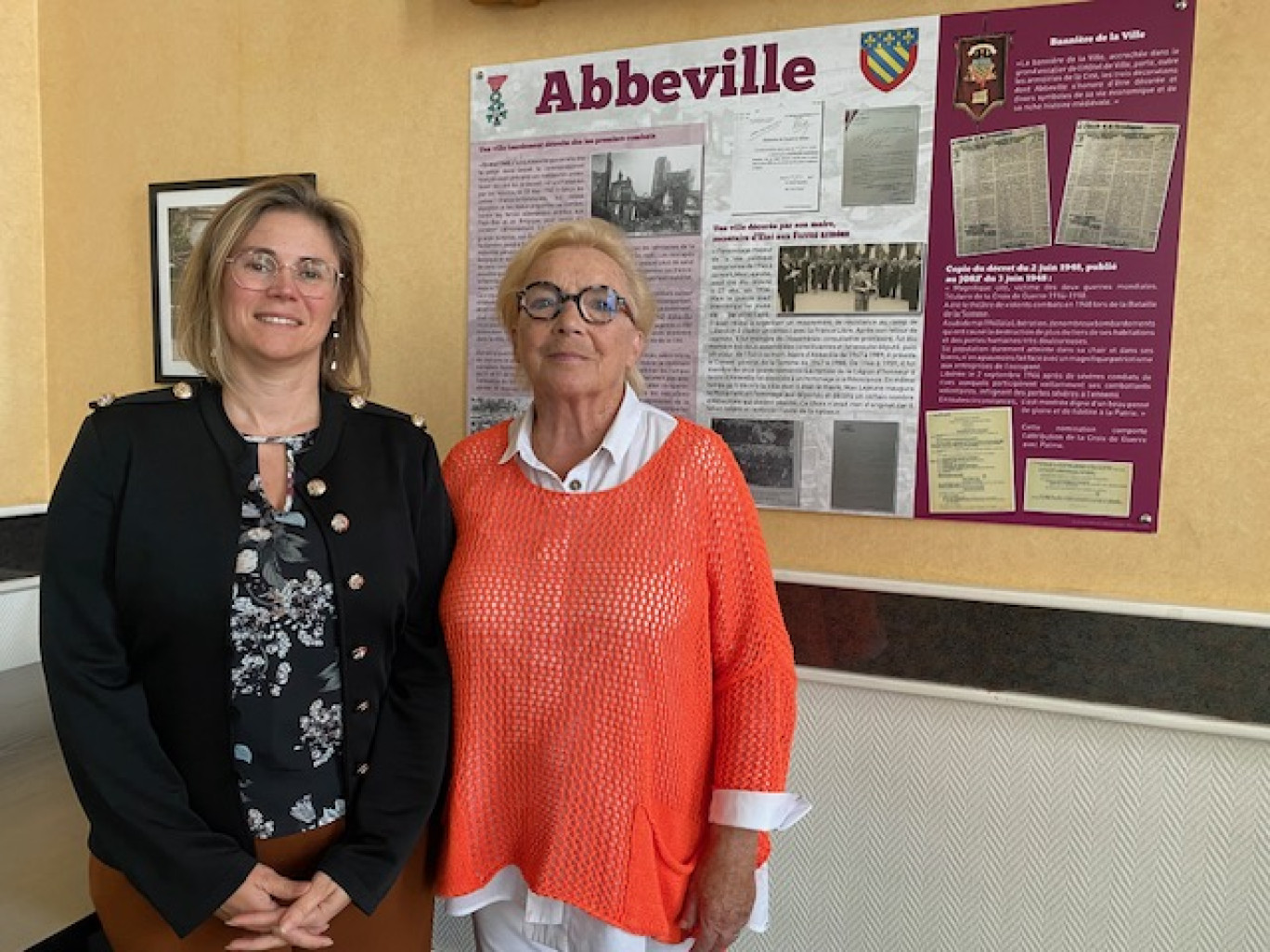 La directrice des Ressources humaines Sandra Leboeuf et Michelle Delage, troisième adjointe au maire en charge de la Santé, des seniors, de l’autonomie et de l’égalité femmes-hommes.