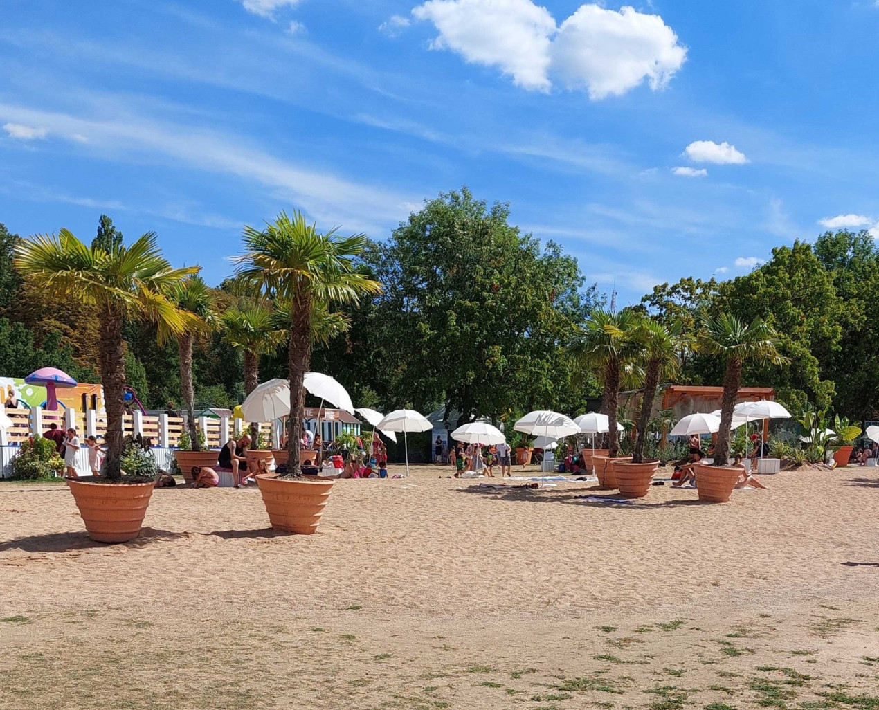 Rarement, le soleil aura été au rendez-vous lors Metz Plage 2023. La météo estivale capricieuse suscite une réflexion sur l'édition 2024. (c) Ville de Metz.