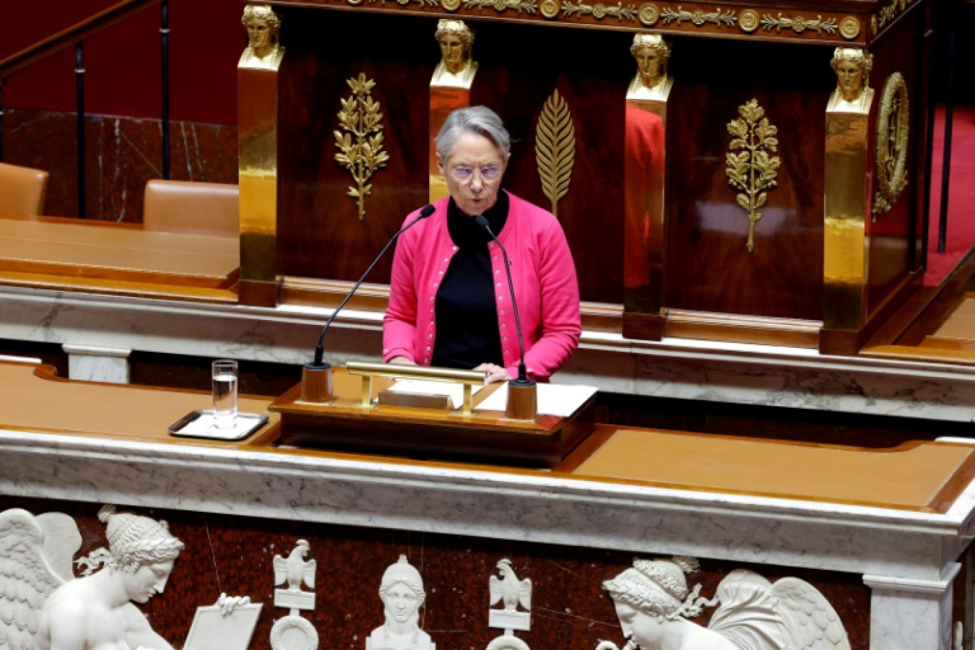 La Première ministre Elisabeth lors des débats sur le budget de la Sécurité sociale à l'Assemblée nationale, le 30 octobre 2023 à Paris © Geoffroy Van der Hasselt