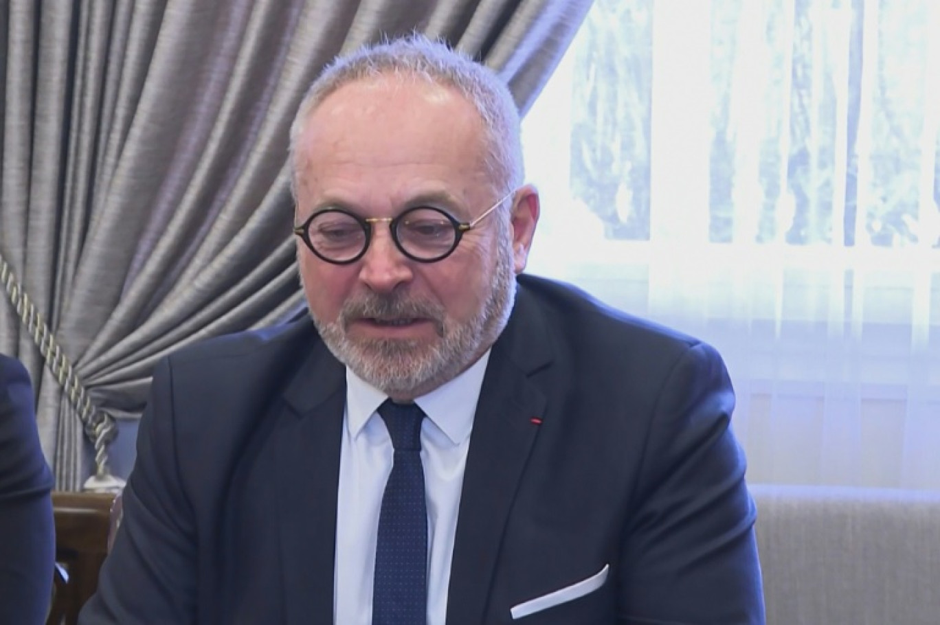 Le sénateur Joël Guerriau, mis en examen car soupçonné d'avoir drogué une députée à son insu, a été suspendu par son parti Horizons et son groupe parlementaire. © Handout