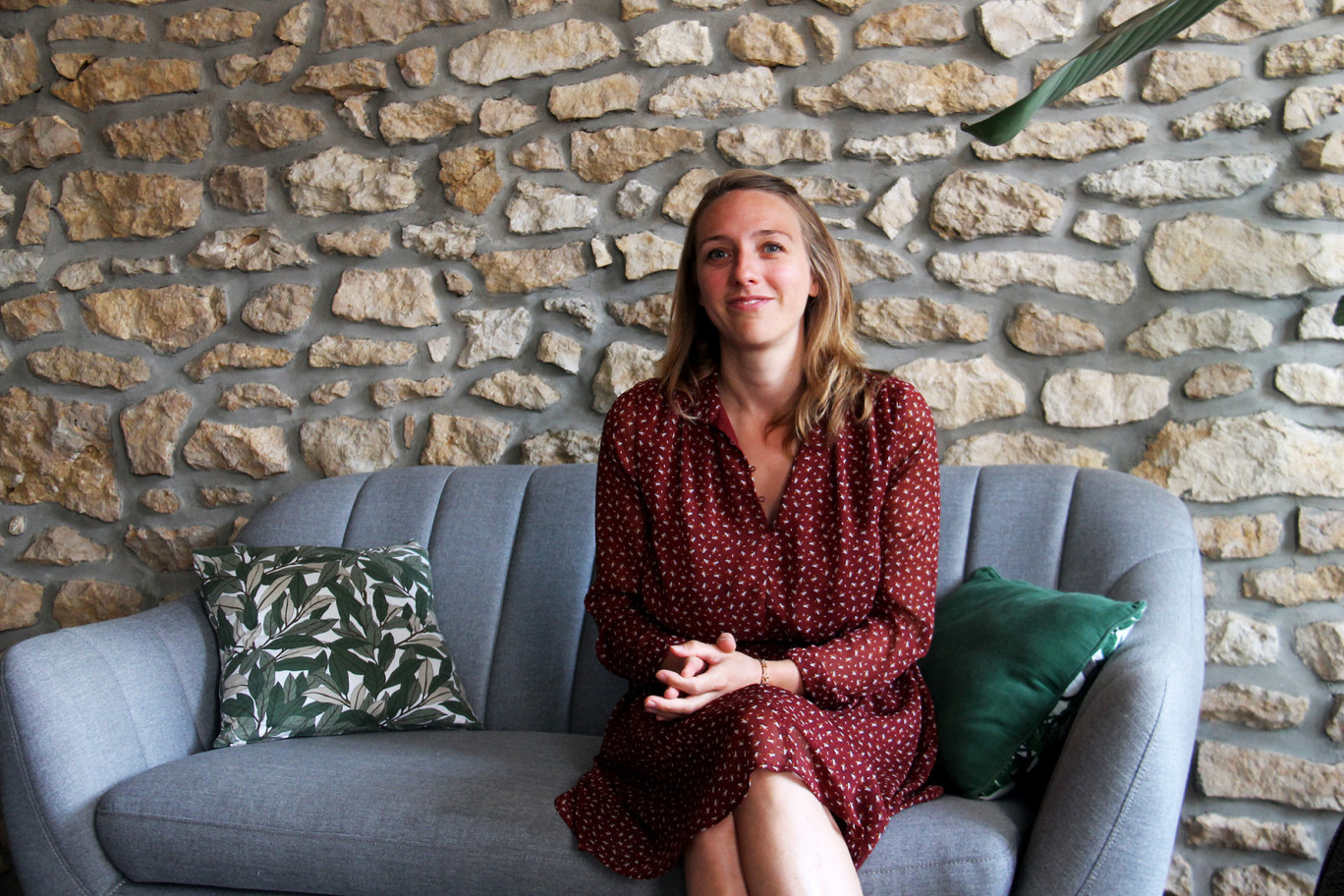 Ancienne professionnelle du tourisme, comme agent de voyages, Lucie Laroppe a décidé de se lancer dans un nouveau challenge professionnelle avec La Clé des sens en accord avec ses valeurs.