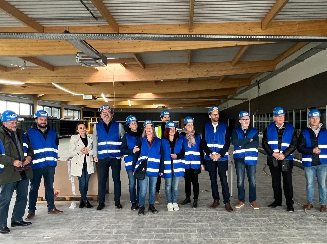 Les élus de la communauté de communes lors d'une visite de chantier récente. © CC Arc Mosellan.