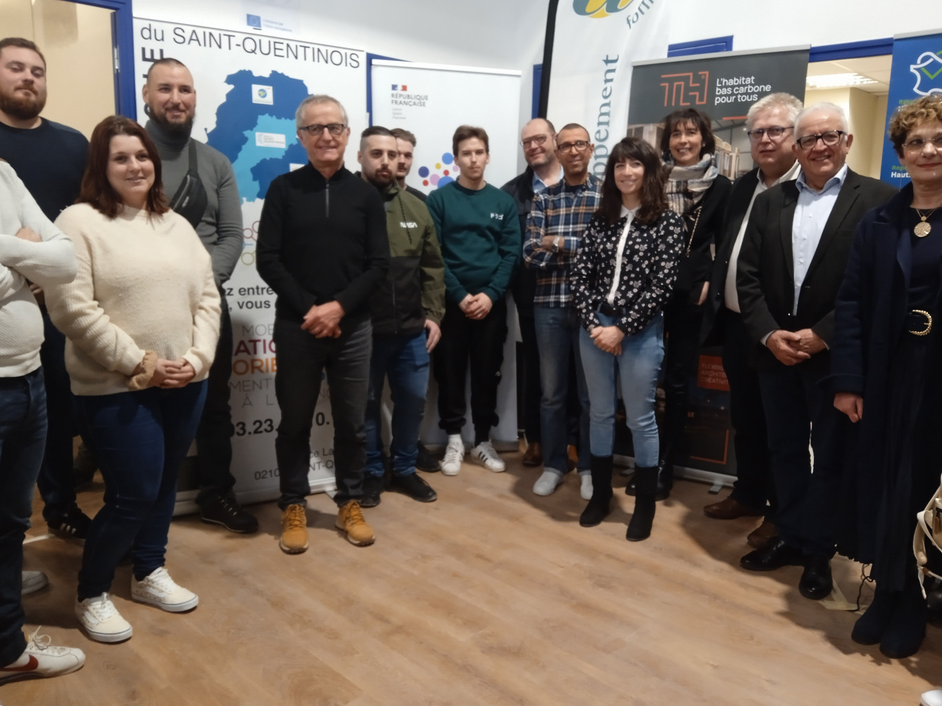 La première promotion est entrée en formation pour une période d’environ huit mois.