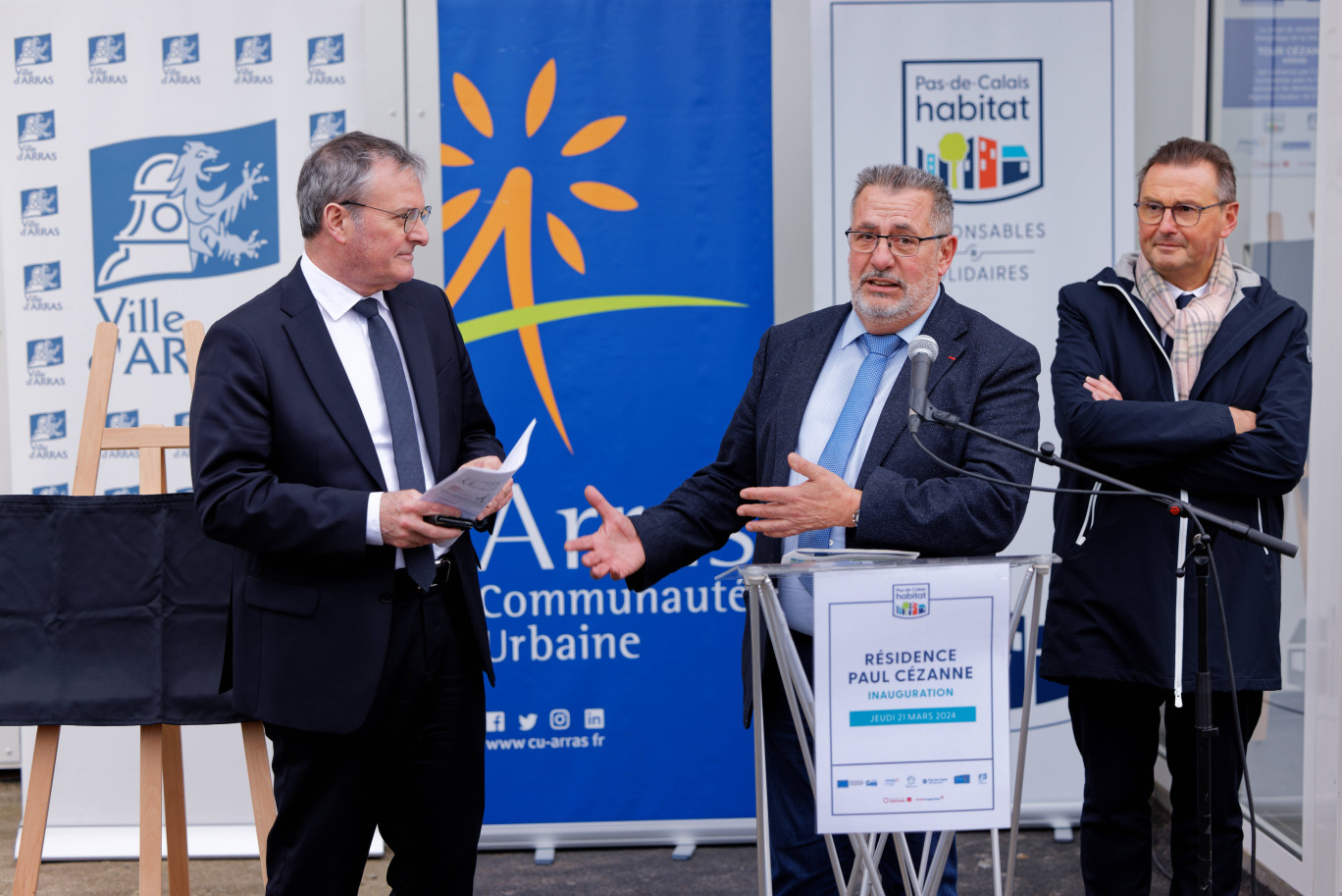 Jacques Billant, préfet du Pas-de-Calais, Jean-Louis Cottigny, président de Pas-de-Calais habitat et Frédéric Leturque, maire d'Arras. © Samuel Dhote