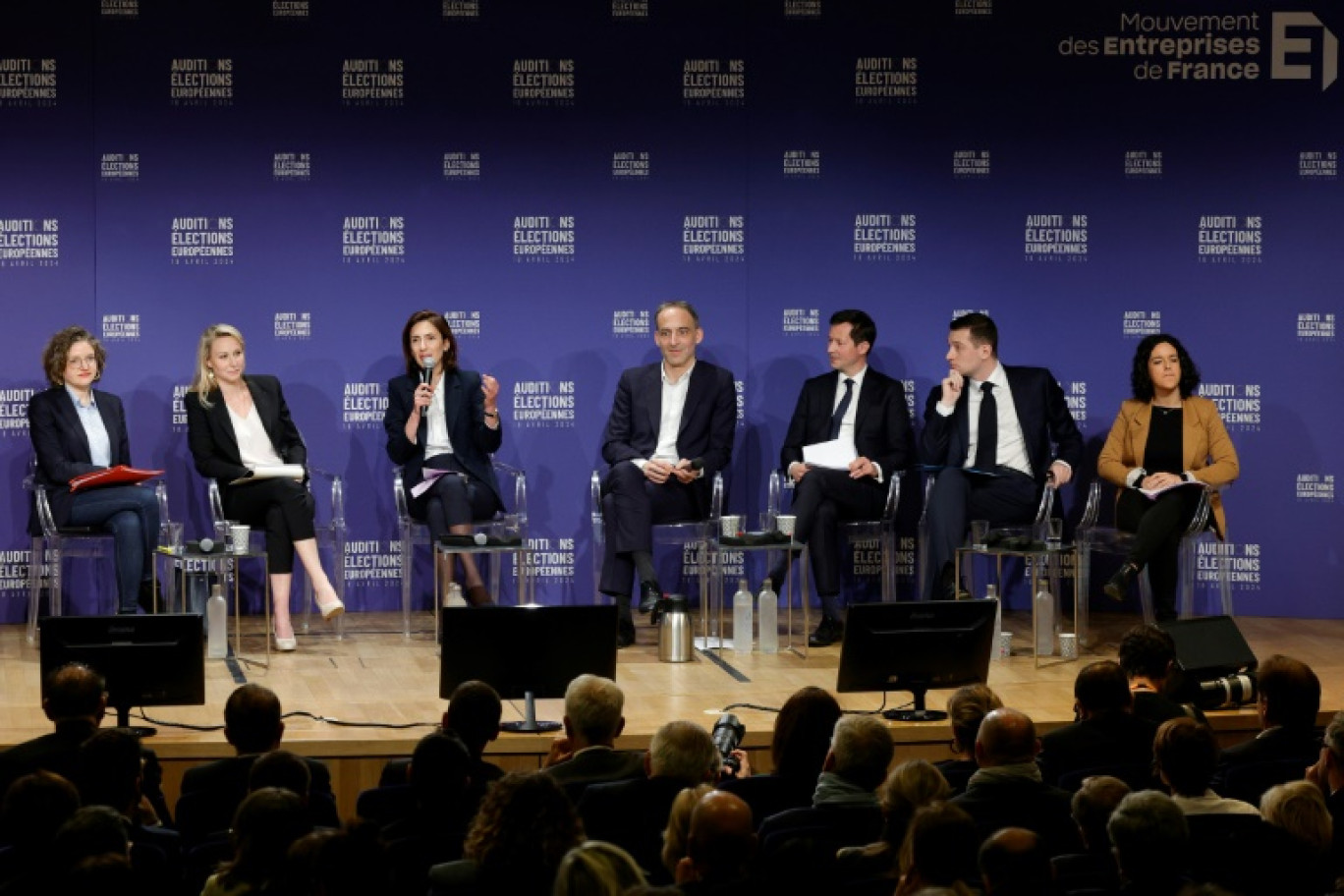 Les sept principales têtes de liste aux européennes auditionnées par le Medef, le 18 avril 2024, à Paris © Geoffroy VAN DER HASSELT