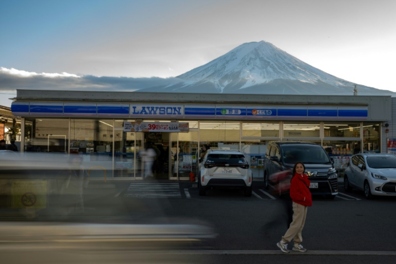 Le Mont Fuji vu depuis la ville de Fujikawaguchiko, le 1er janvier 2024 au Japon © Philip FONG
