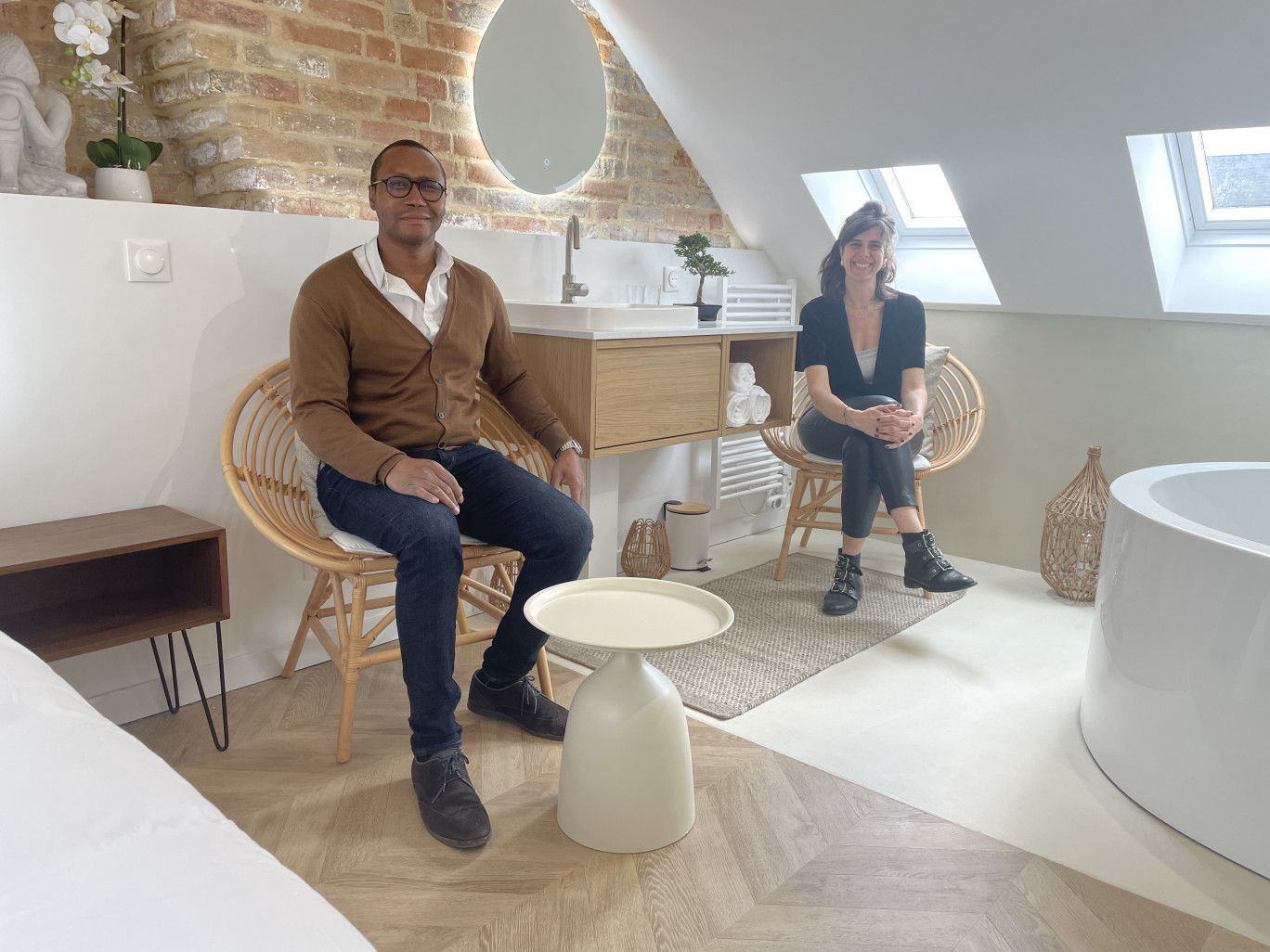 Emmanuelle et Régis Sablon, créateurs de la Maison des Petits Sablon à Amiens, ont choisi notamment la literie et les meubles avec l’exigence des grands standards hôteliers.