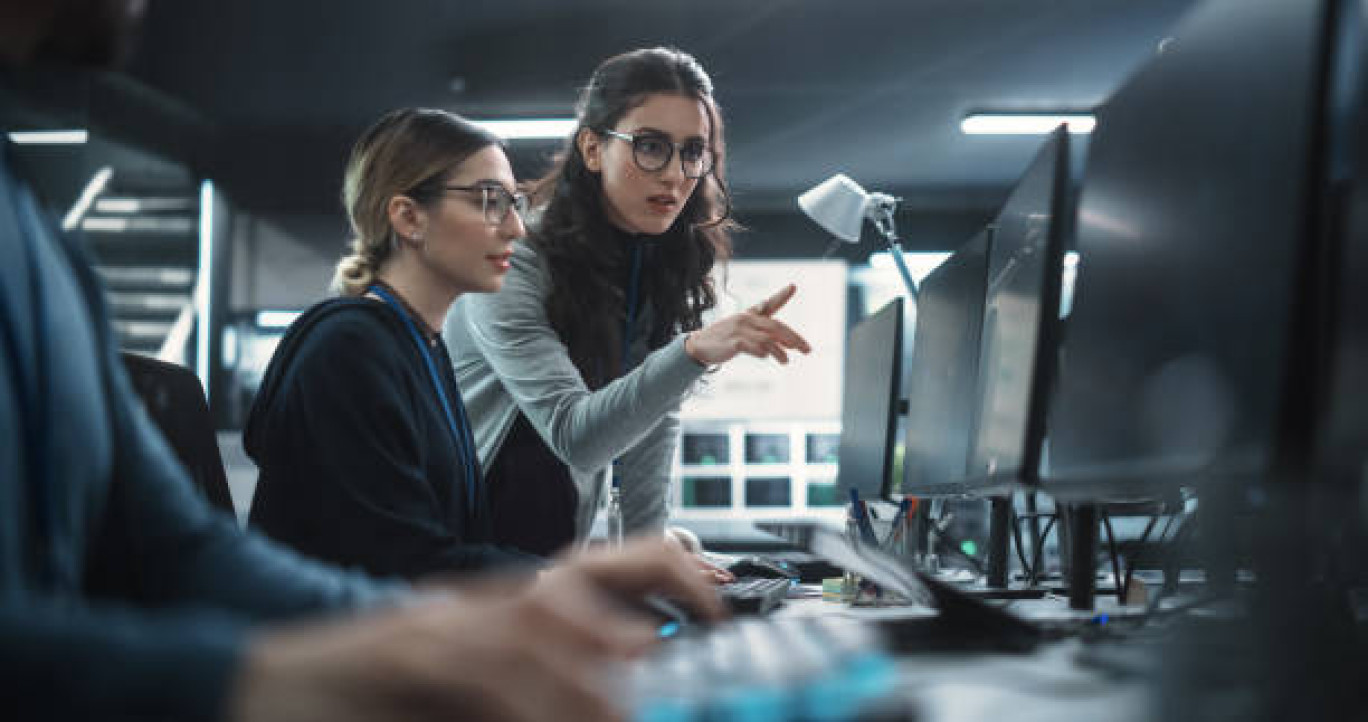 Près de 7 attaques informatiques sur 10 visent des entreprises.
