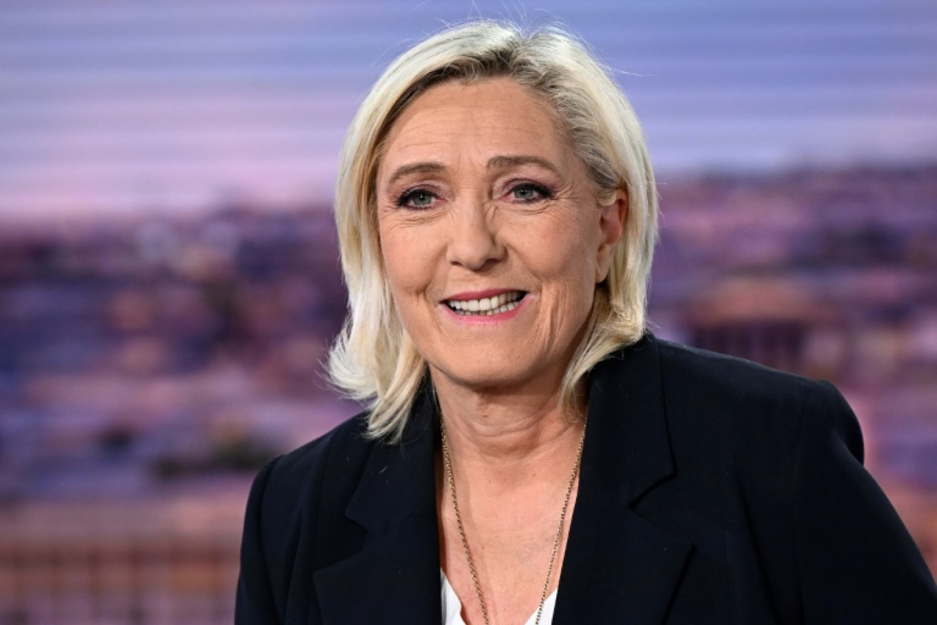 Le président de LR Eric Ciotti sur le plateau de TF1 le 11 juin 2024 © STEPHANE DE SAKUTIN