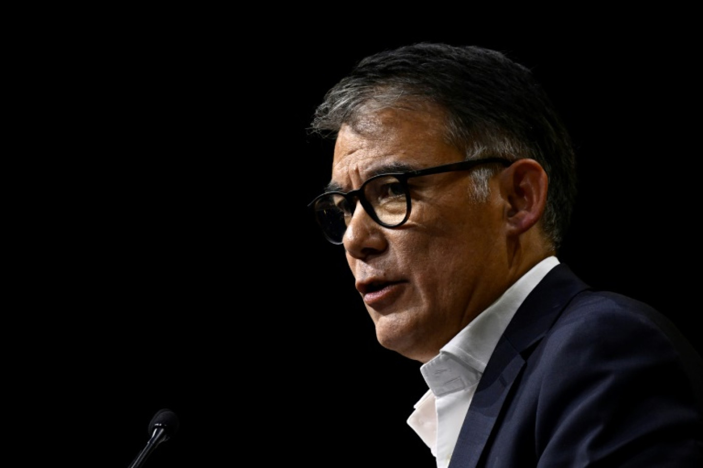 Le premier secrétaire du parti socialiste, Olivier Faure, a déclaré jeudi qu'il "ne disqualifie pas" le leader insoumis Jean-Luc Mélenchon pour devenir Premier ministre. © JULIEN DE ROSA