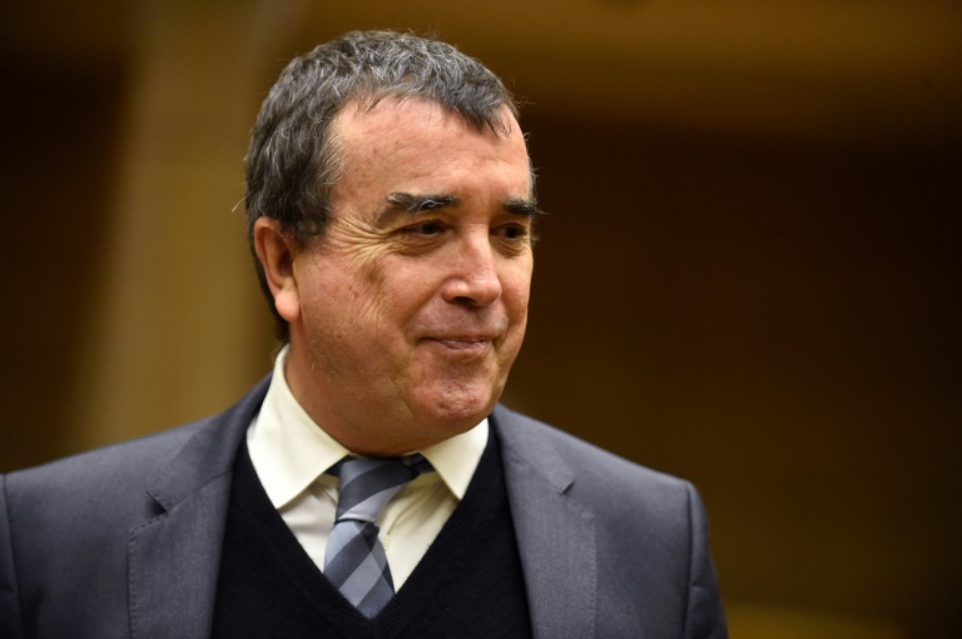 Arnaud Lagardère, PDG du groupe Lagardère, devant la commission d'enquête sur la concentration des médias au Sénat à Paris le 17 février 2022 © JULIEN DE ROSA
