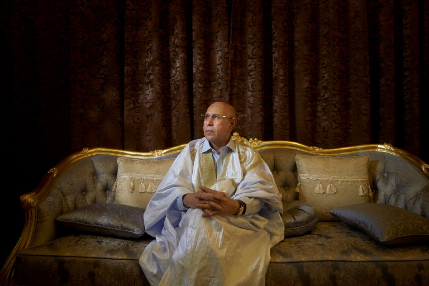 Le président mauritanien sortant Mohamed Ould Ghazouani pose pour un portrait durant sa campagne à Atar, le 21 juin 2024. © Michele Cattani
