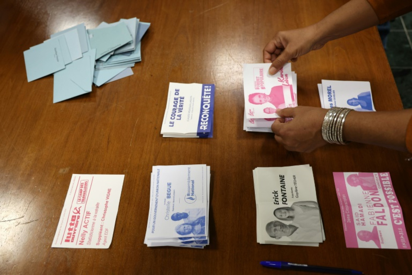Un bureau de vote lors du premier tour des élections législatives à la Réunion, le 30 juin 2024. © Richard BOUHET