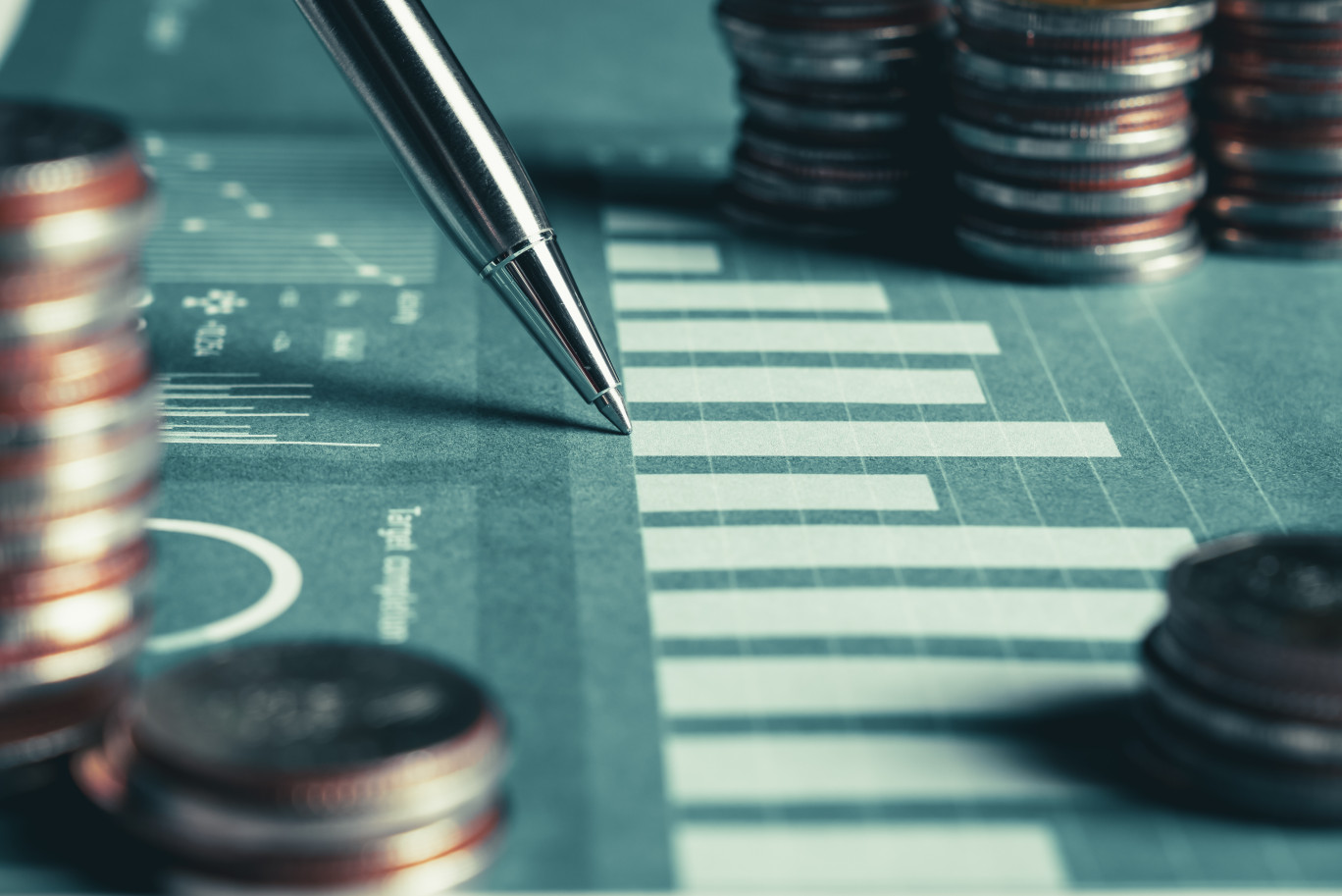 Pour l'instant, les hypothèses redoutées par les milieux d'affaires – majorité absolue pour le RN ou le NFP, aux programmes jugés comme non crédibles sur le plan économique. (c)Summit Art Creations