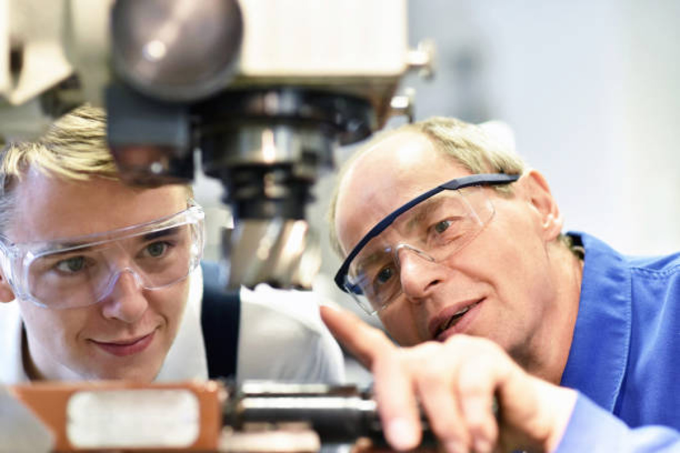 Informer sur la diversité des métiers de l'artisanat.
