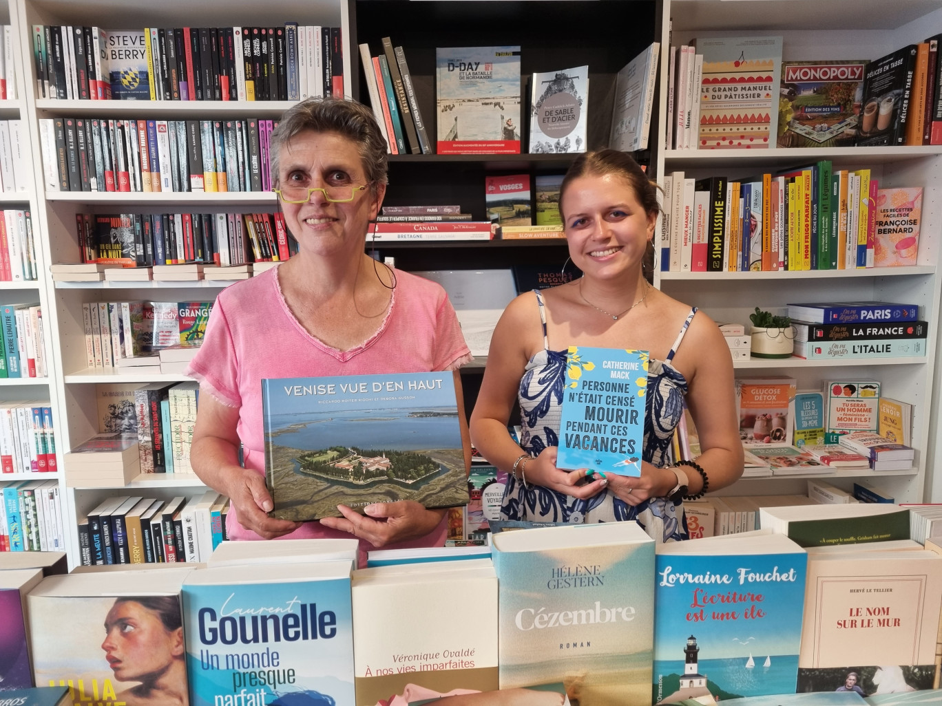 Jocelyne Chenu et Lily Brisson l’assurent : «Etre libraire, c’est vivre avec la nouveauté.»