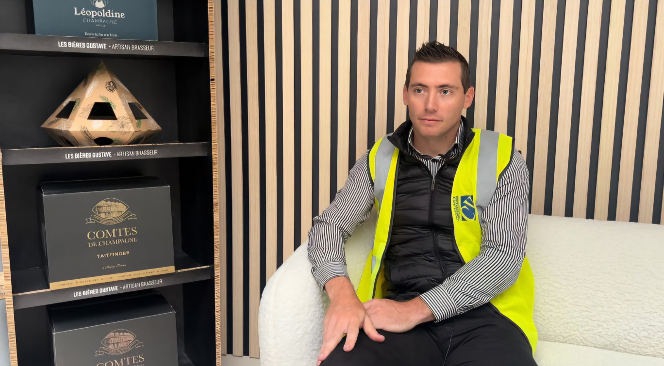 Geoffrey Delanoy représente la future génération, qui prendra un jour les rênes de Cartonnage Vaillant.