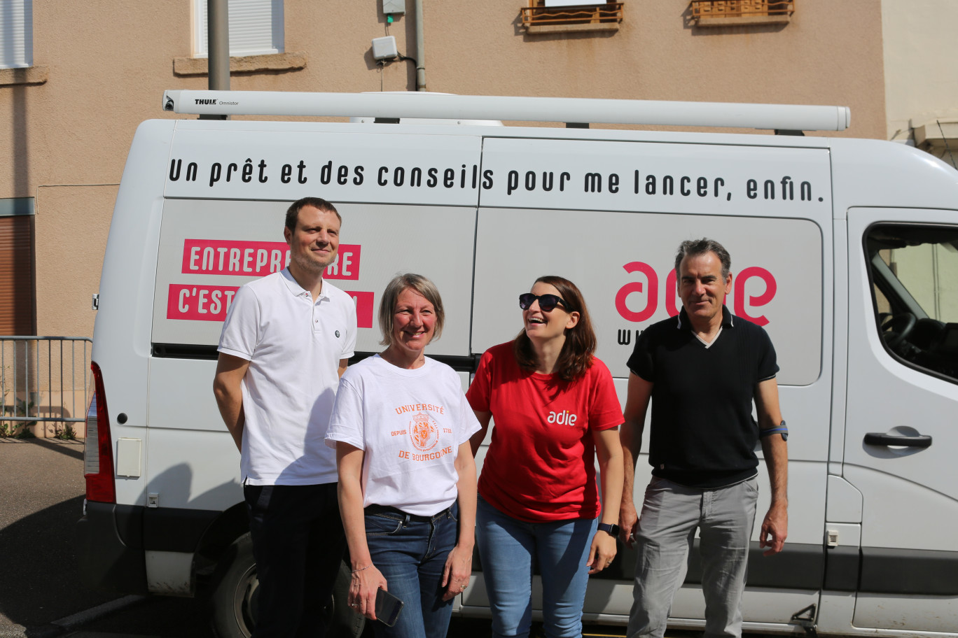 L’équipe de l’Adiesillonnera la région pour valoriser le statut de microentrepreneur à l’occasion d’une semaine dédiée à ce statut du 7 au 11 octobre. (@ ADIE BFC)