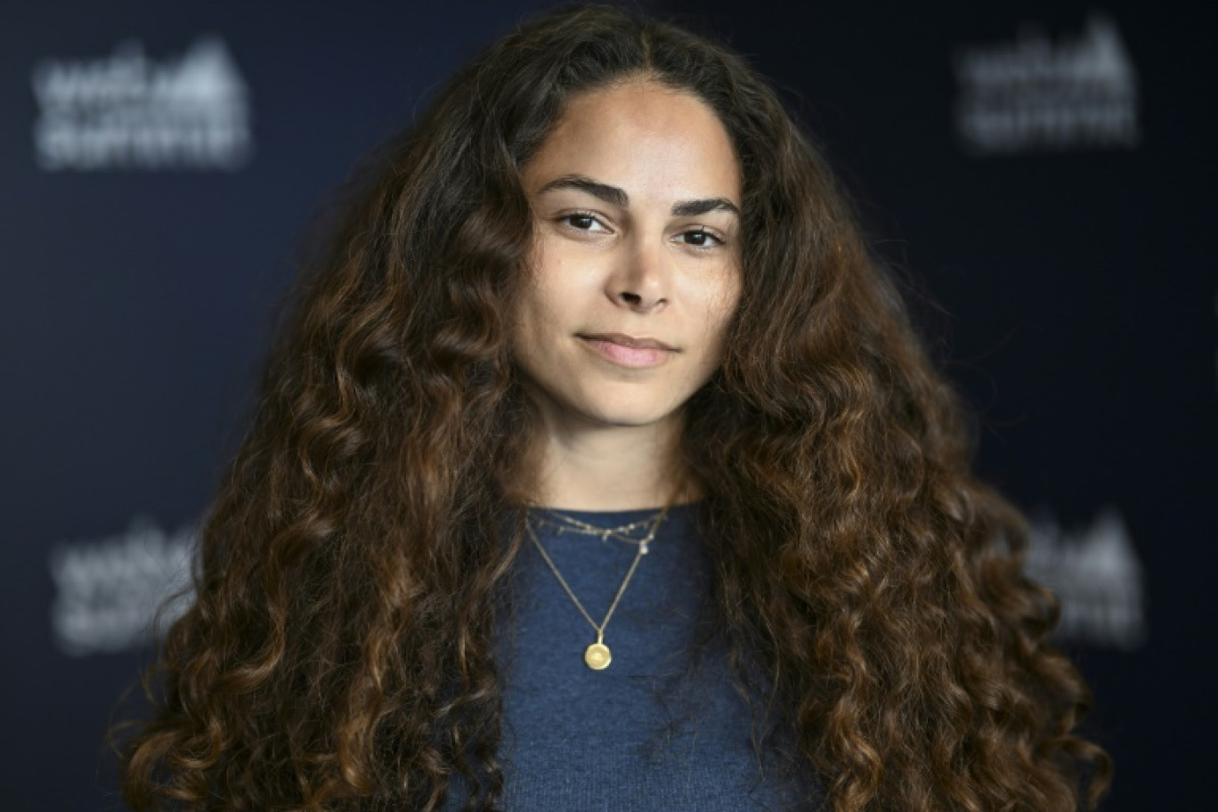 La militante américaine pour l'environnement Sage Lenier, fondatrice de Sustainable & Just Future, lors d'un entretien en marge du Web Summit à Lisbonne (du 11 au 14 novembre 2024). © Patricia DE MELO MOREIRA
