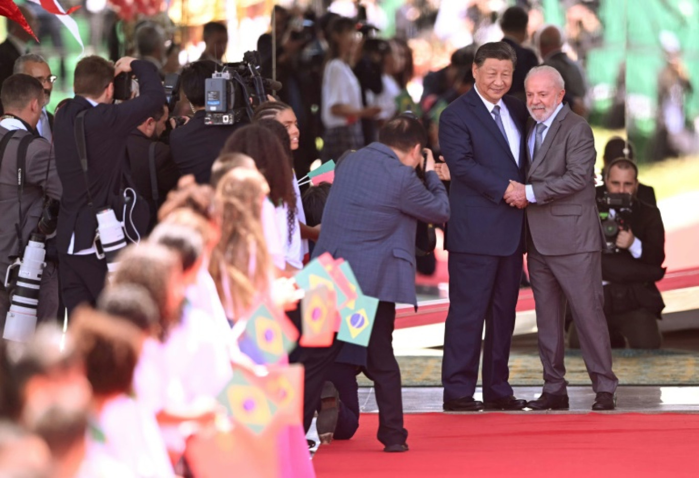 Le président chinois Xi Jinping et son homologue brésilien Luiz Inacio Lula da Silva au palais Planalto à Brasilia le 20 novembre 2024 © EVARISTO SA