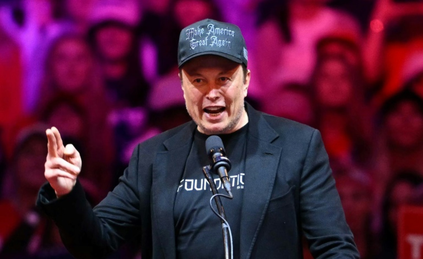 Elon Musk, PDG de Tesla et SpaceX, lors d'un rassemblement en faveur de l'ancien président américain et candidat républicain à la présidence Donald Trump au Madison Square Garden à New York, le 27 octobre 2024
Donald Trump announced Nvember 12, 2024 that the world's richest man, Elon Musk, will lead a new US government efficiency group tasked with cutting federal waste, as the Republican president-elect added a series of seasoned figures and hardliners to his incoming administration. Musk became a key ally to Trump during his campaign, reportedly spending over $100 million to help the Republican win and repeatedly boosting Trump's candidacy on X, the platform he owns. © ANGELA WEISS