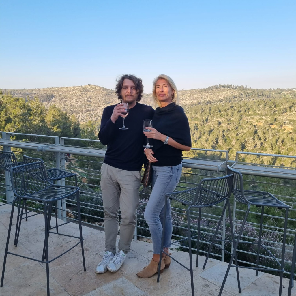 Yoram Salamon et Anne-Laure Anthyme, dirigeants de Mes vignes en coffret. © Mes vignes en coffret