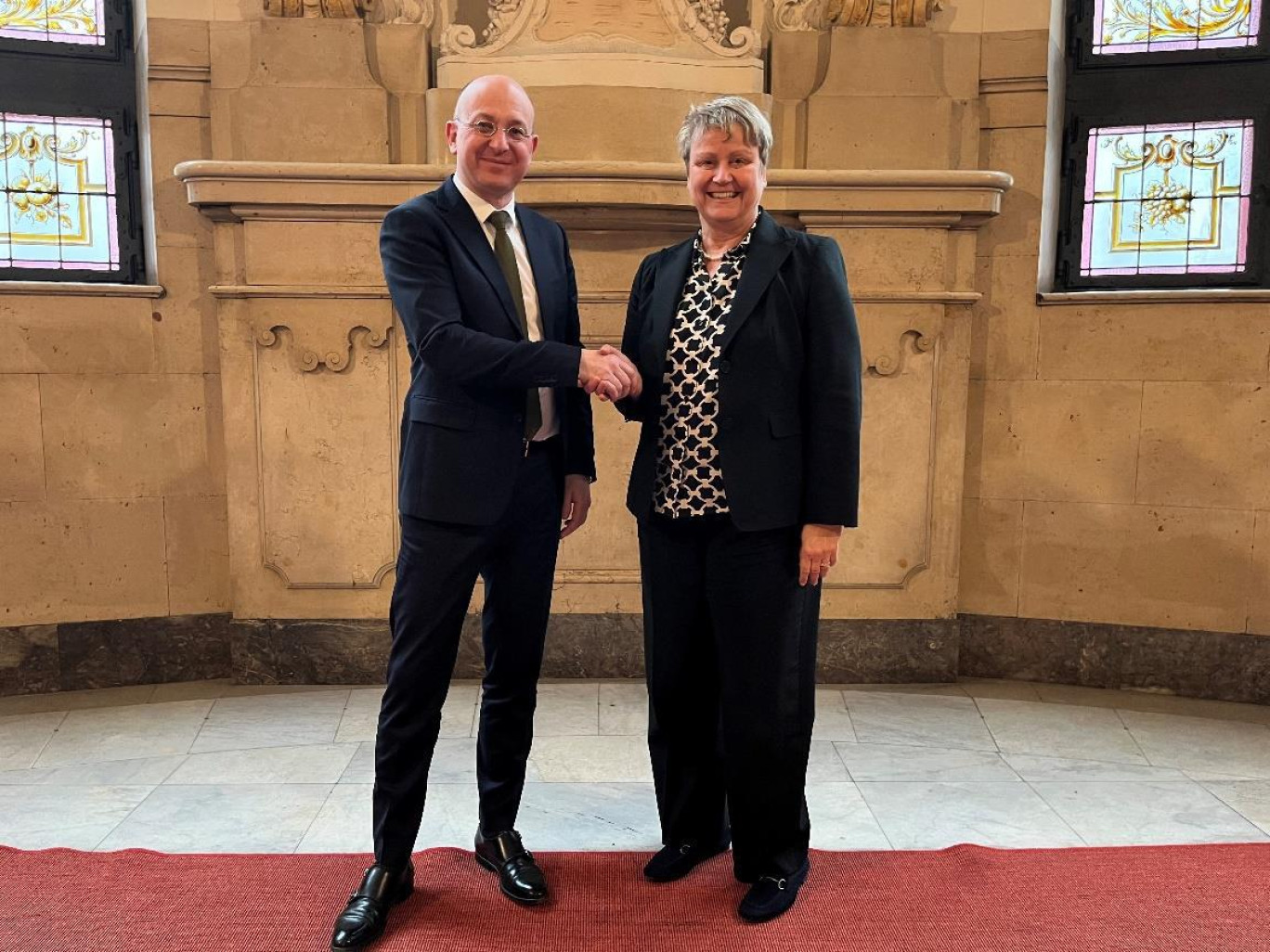 © CRTC Grand Est. Christophe Strassel, président de la Chambre régionale des comptes Grand Est et Cornelia Ruppert, président de la Cour des comptes du Land de Baden-Wurttemberg.